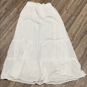 White maxi skirt